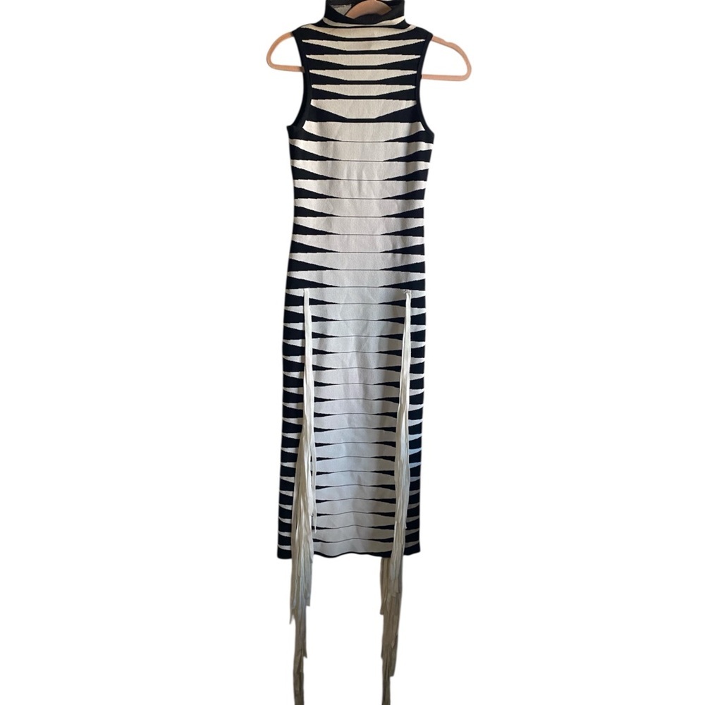 Akira Jacquard 3D Knit Python Effect Cascading Ta… - image 3